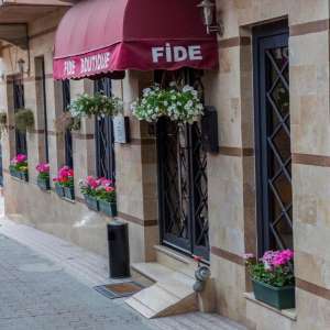 Fide Hotel