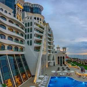 The Grand Gloria