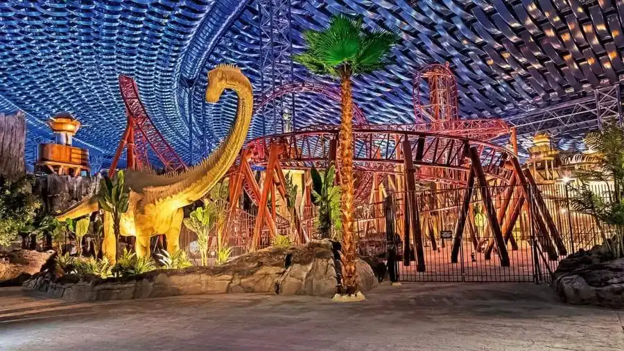 شهربازی IMG (IMG Worlds of Adventure)