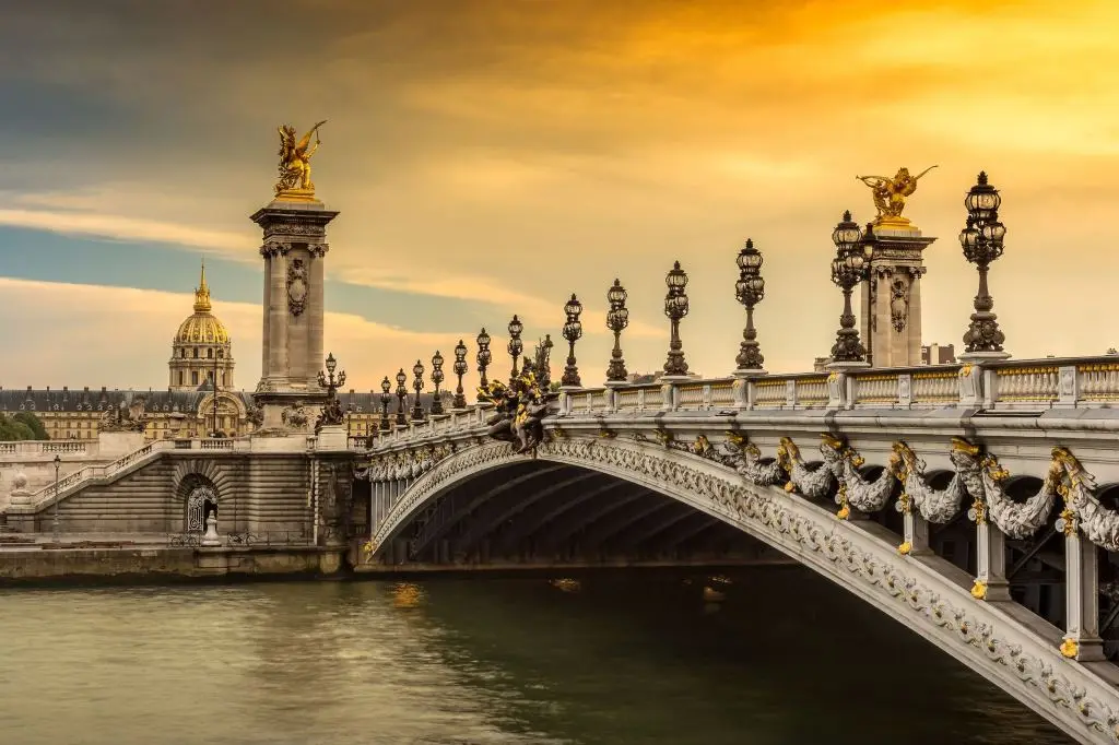 جاذبه های تور فرانسه